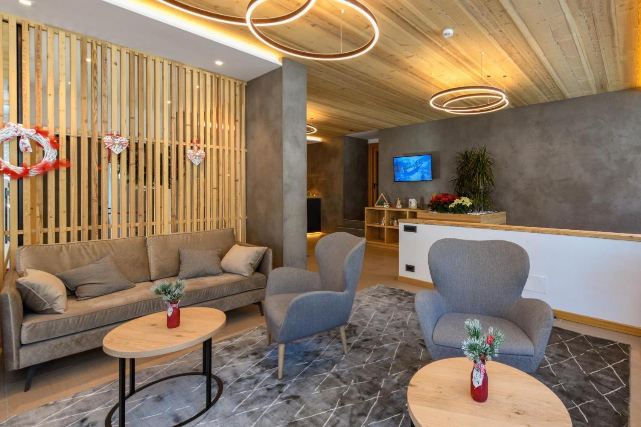 Bepy Hotel Garni Giustino Exterior photo
