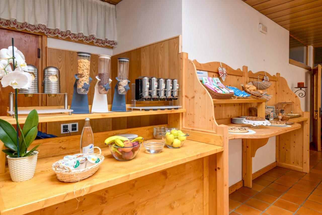 Bepy Hotel Garni Giustino Exterior photo