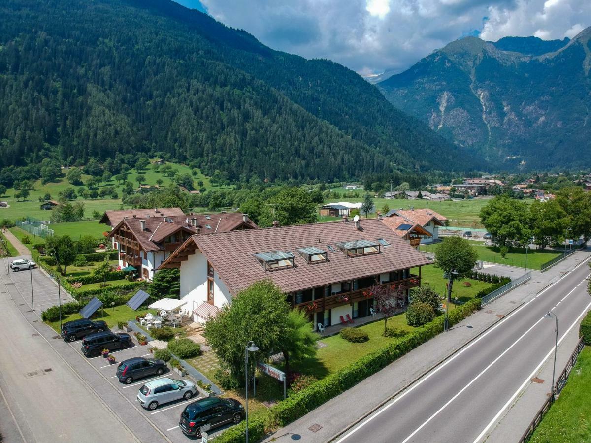 Bepy Hotel Garni Giustino Exterior photo